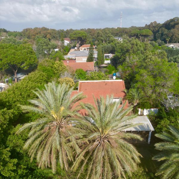 מושב מכמורת, עמק חפר